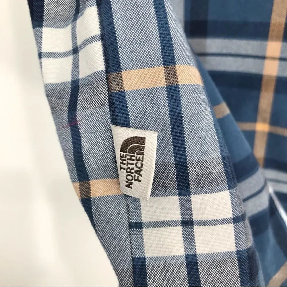The North Face Blue Plaid 100% Cotton Button Up Long Sleeve Shirt